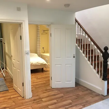 Spacious Duplex Flat * London