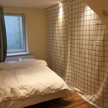 Spacious Duplex Flat Apartment London