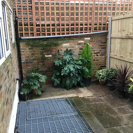 Spacious Duplex Flat Apartment *