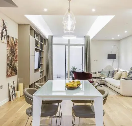 Covent Garden Luxury Apartment *