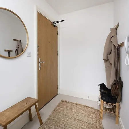 Lovely One Bedroom In Elephant Castle London