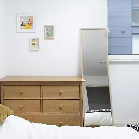 Lovely One Bedroom In Elephant Castle Apartment *