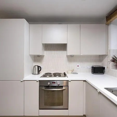 Lovely One Bedroom In Elephant Castle Apartment London