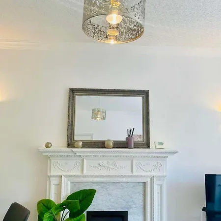 Luxury In Paddington Apartment London