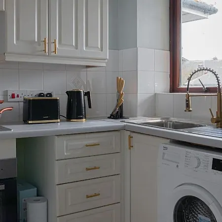 Apartment Stylish Waterfront London