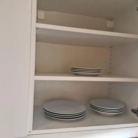 Elegant & Spacious 2-bedroom In Wimbledon London