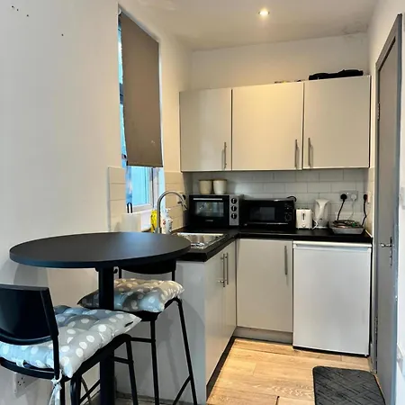 Apartment Retreat Romford