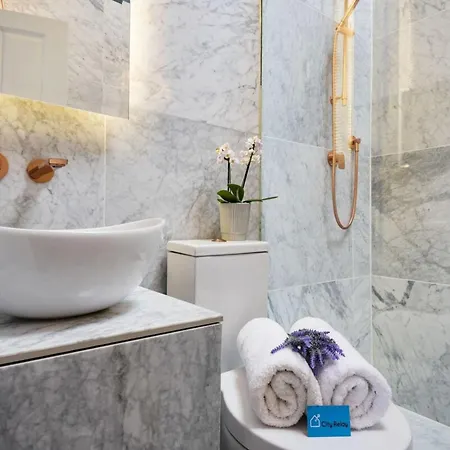 Apartment Stylish Hyde Park Gem London