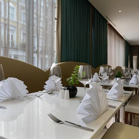 Hotel Park Grand Kensington 4*
