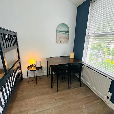 Apartment Halloway Guest 54 *
