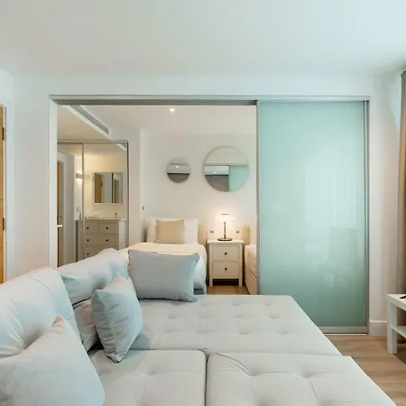 83 Anchor House Apartment