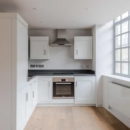Apartment Dolls House - Farringdon - By Frankie Says London