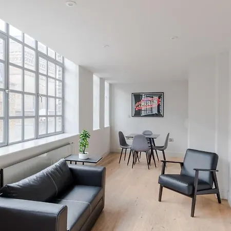Apartment Dolls House - Farringdon - By Frankie Says London