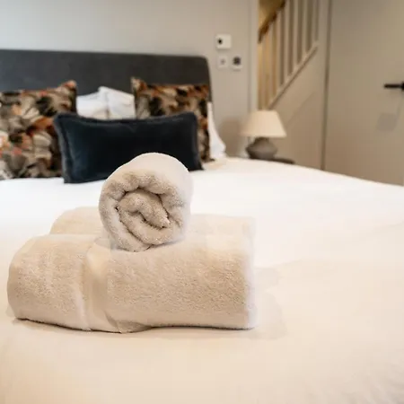 Modern 2 Bed Charlotte Street On 3rd Floor Apartamento *