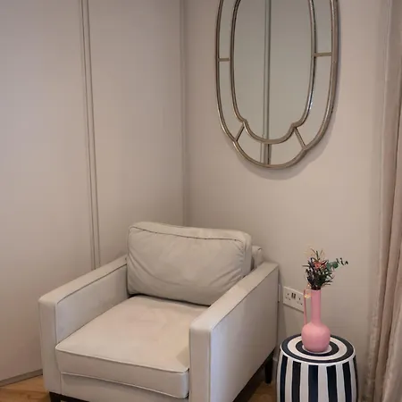 Modern 2 Bed Charlotte Street On 3rd Floor Apartamento