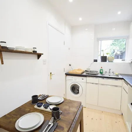 Latimer Place Apartment *