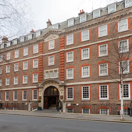 Fitzrovia Hotel 4*