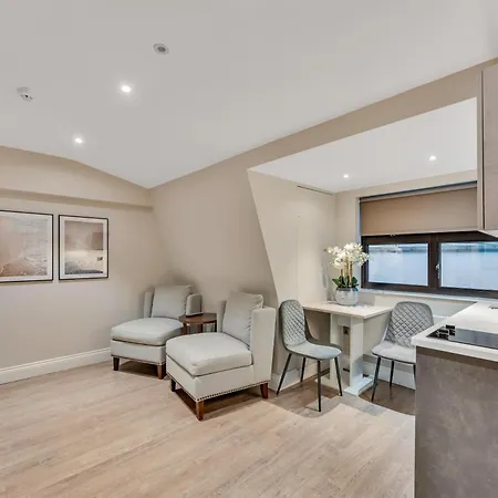 Apartment Cleveland Residences Farringdon London