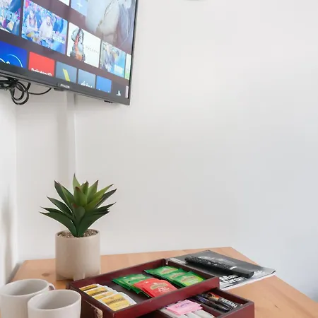 Studio9 - Next To Emirates Stadium - Budget With Shared Bathroom Gasthof