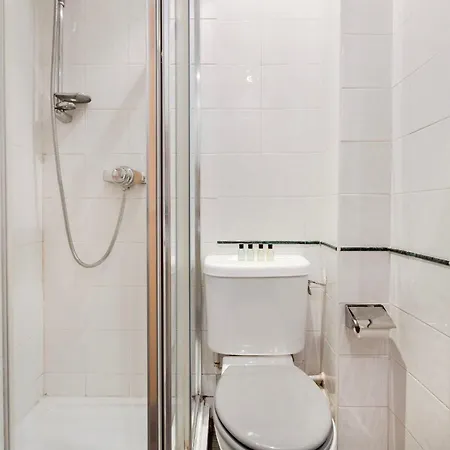 Old Street - 4br Townhouse With Patio - Cityapartmentstay *