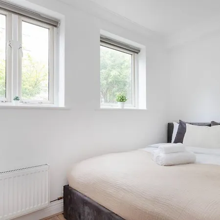 Apartment Old Street - 4br Townhouse With Patio - Cityapartmentstay London