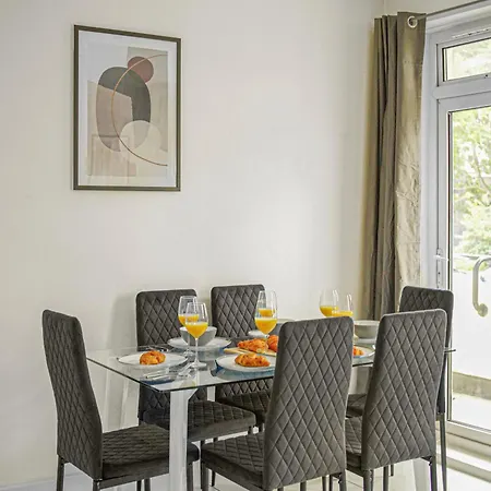 Paddington - 2br With Balcony - Cityapartmentstay * London