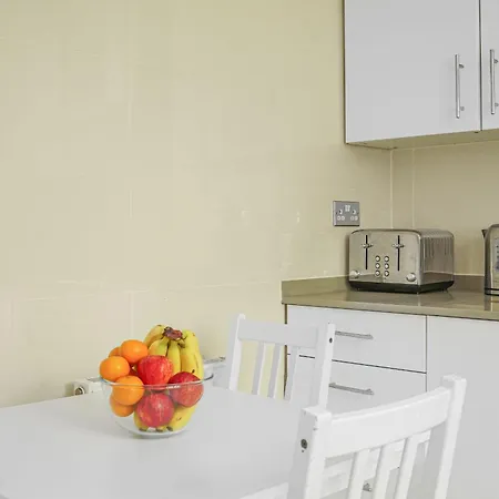 Paddington - 2br With Balcony - Cityapartmentstay