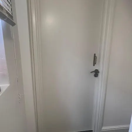 Cosy Self Contained Flat Apartment