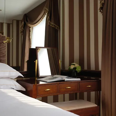 The Chesterfield Mayfair Hotel