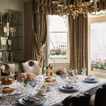 Egerton House Hotel