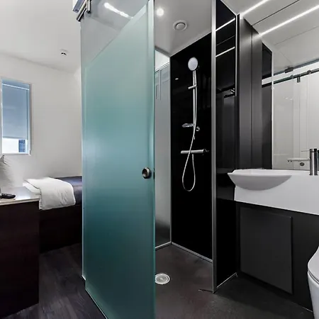 The Z Trafalgar 3*
