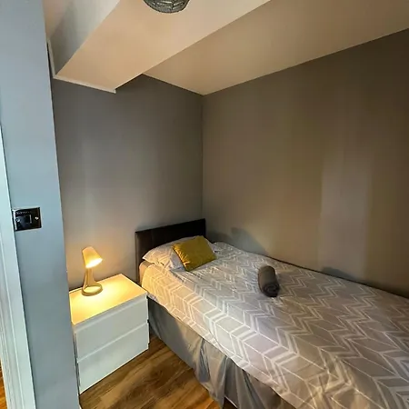 Lovely 2 Bedrooms Apartment