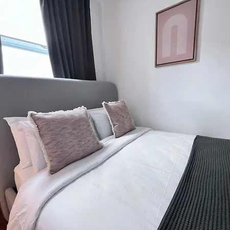 Apartment Luxury 2-bedroom Flat In Camden London