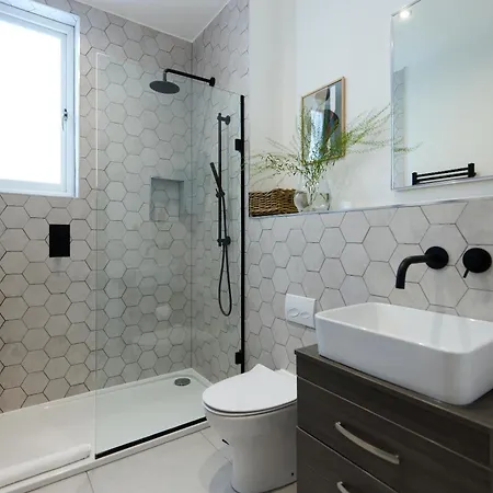 Appartamento The Putney Hideaway - Modern And Elegant 3bdr Flat With Patio