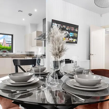 Modern 2 Bedroom In Uxbridge Free Parking Apartment London