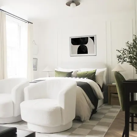 アパート Stylish Apartment, Near Hampstead Heath ロンドン