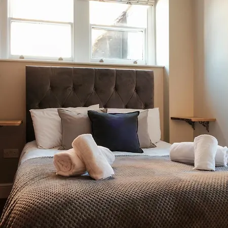 Hotel The Foresters Arms 4*