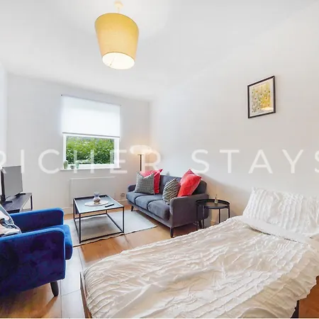 Stylish Canary Wharf Apt, Corporates And Tourists