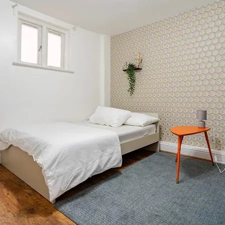 Liverpool Street - In Brick Lane Apartment