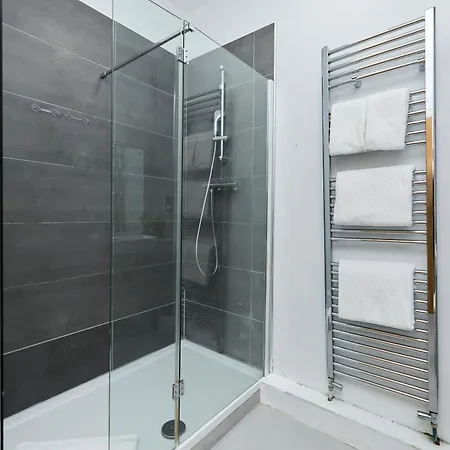 The Spitalfields Beauty - Bright 2bdr Flat Appartamento *
