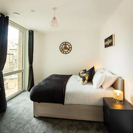 Apartment Runway Retreat, Close To London Heathrow *