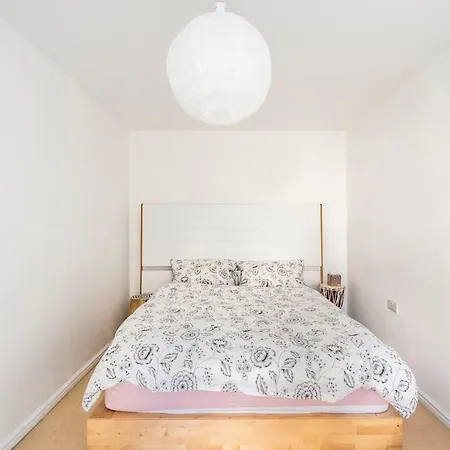 Quaintgarden Apartment@near Tower Bridge & Big Ben Apartment London