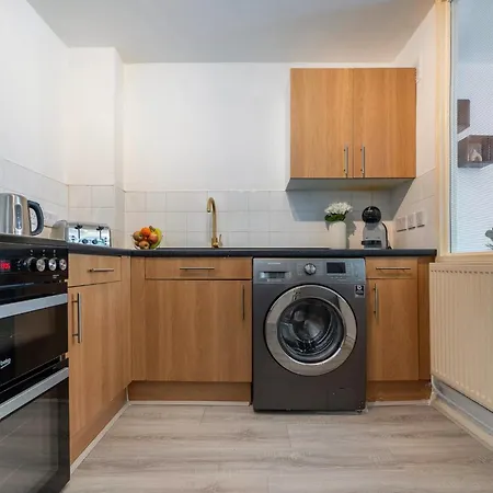 Fitzrovia - 1br With Balcony Near Soho - Cityapartmentstay Londra