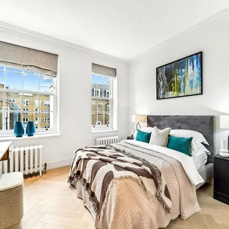 Beautiful Modern Central Covent Garden Sleeps 5 * London