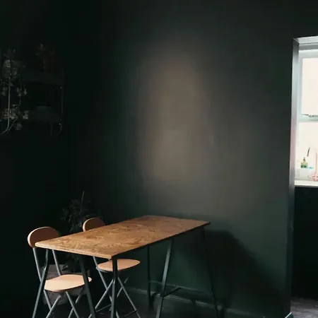 Alba's Den - A Creative Sanctuary In Nw10 Appartamento Londra