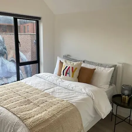Loft Space Apartment London