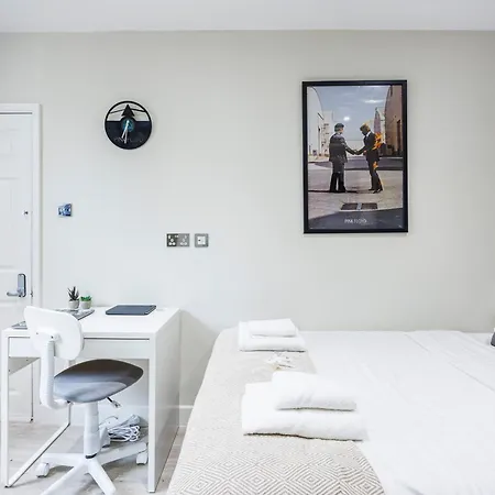 Chic In Spitalfields, * Londra