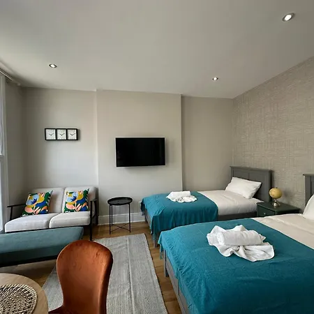 Modern Flat In