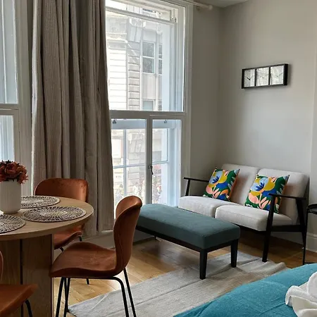 Apartament Modern Flat In *