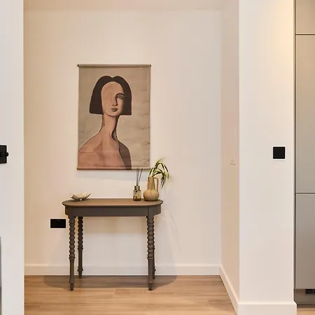 The Tottenham Escape - Lovely 2bdr Flat With Balcony *